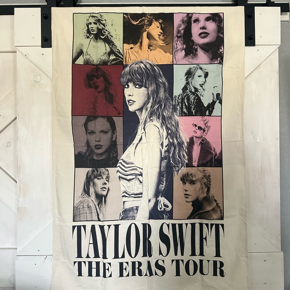 Taylor Swift The Eras Tour tapestry - Picture 2 of 3